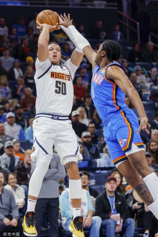 也让我们看 也让我们看